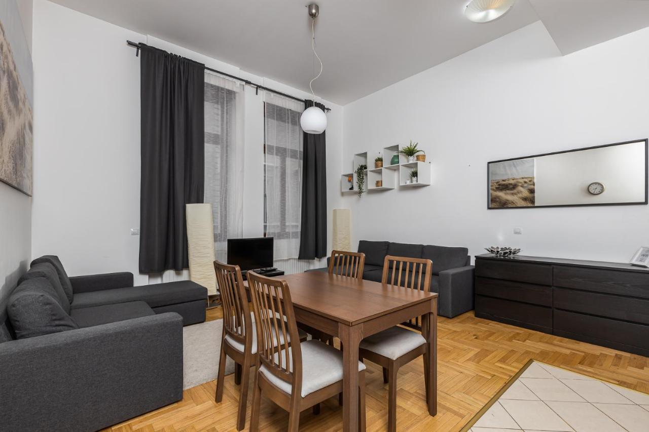 Cosy 1 Bedroom Apartment In Gozsdu Court Будапешт Экстерьер фото